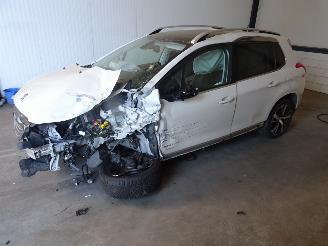 Peugeot 2008 1.2 THP picture 3