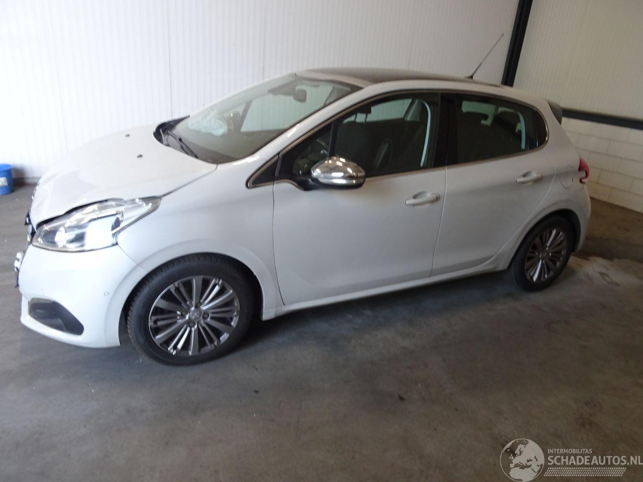 Peugeot 208 1.6 BLUE HDI