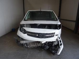 Opel Vivaro 2.0 HDI picture 4