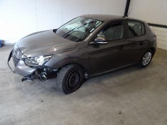 Peugeot 208 1.2 PURE TECH picture 2