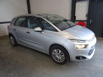 Citroën C4-picasso 1.6 VTI picture 3