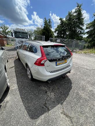Volvo V-60 1.6 T3 Summun polestar picture 4