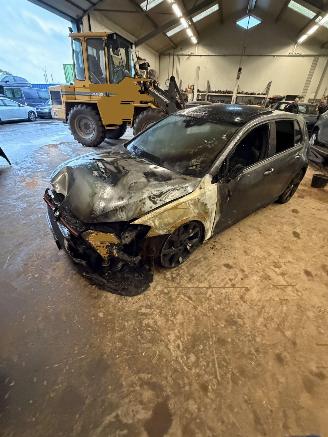 Auto da rottamare Volkswagen Golf 2.0 tsi GTI performance 2017/1