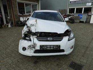 Kia Cee d  picture 2