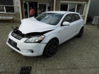 Kia Cee d  picture 3