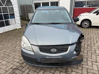 Kia Rio  picture 2