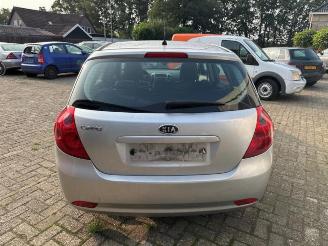 Kia Cee d Cee'd (EDB5), Hatchback 5-drs, 2006 / 2012 1.6 CVVT 16V picture 6