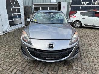 Mazda 3  picture 2