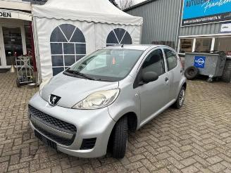 Peugeot 107 107, Hatchback, 2005 / 2014 1.0 12V picture 3