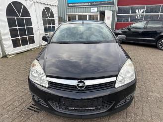 Opel Astra Astra H Twin Top (L67), Cabrio, 2005 / 2010 1.9 CDTi 16V picture 2