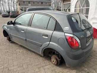 Kia Rio Rio II (DE), Hatchback, 2005 / 2011 1.4 16V picture 5