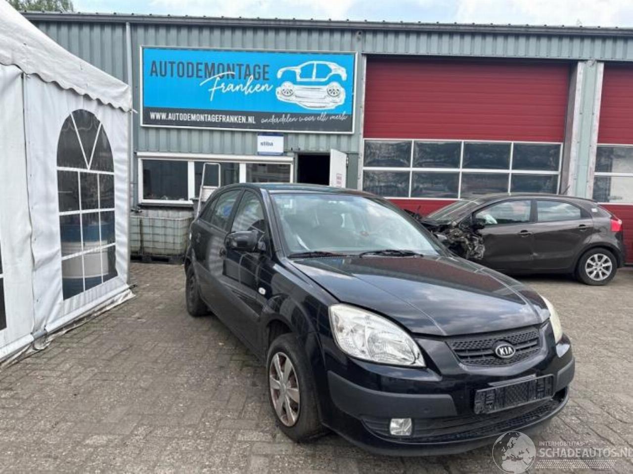 Kia Rio Rio II (DE), Hatchback, 2005 / 2011 1.4 16V