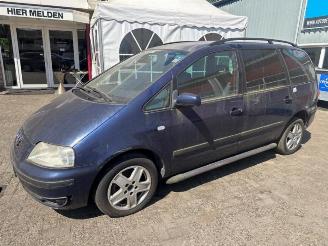 Volkswagen Sharan Sharan (7M8/M9/M6), MPV, 1995 / 2010 1.9 TDI 115 picture 3