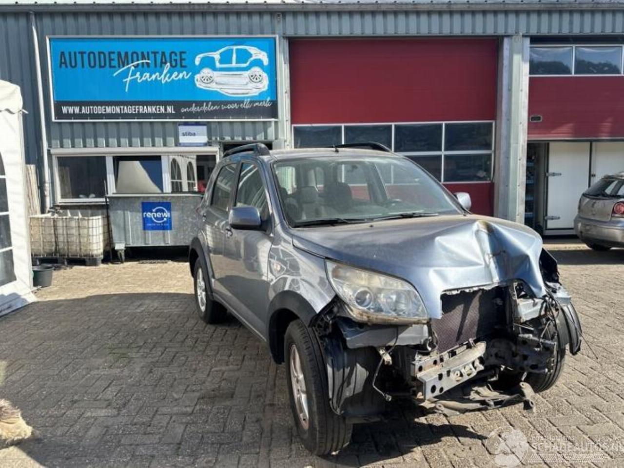 Daihatsu Terios Terios (J2), Terreinwagen, 2005 1.5 16V DVVT 4x2 Euro 4