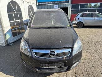 Opel Zafira Zafira (M75), MPV, 2005 / 2015 2.2 16V Direct Ecotec picture 2