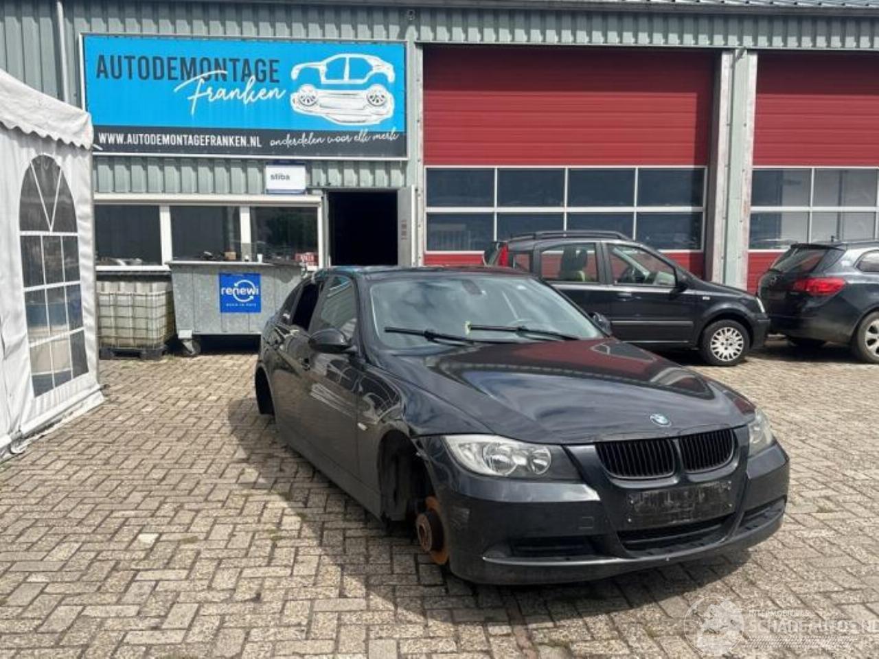 BMW 3-serie 3 serie (E90), Sedan, 2005 / 2011 318i 16V
