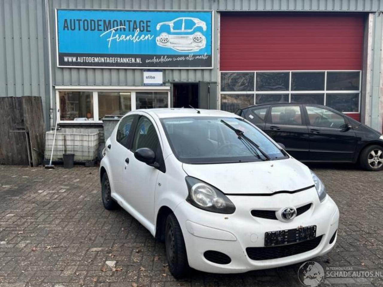 Toyota Aygo Aygo (B10), Hatchback, 2005 / 2014 1.0 12V VVT-i