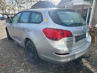 Opel Astra Astra J Sports Tourer (PD8/PE8/PF8), Combi, 2010 / 2015 1.7 CDTi 16V picture 5