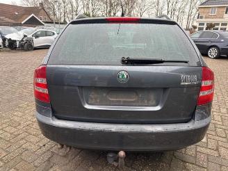 Skoda Octavia Octavia Combi (1Z5), Combi 5-drs, 2004 / 2013 1.9 TDI picture 6