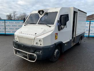 skadebil vrachtwagen Iveco Daily 3.0 Waardetransport 2018/2