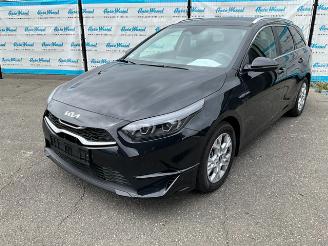krockskadad bil auto Kia Ceed 1.5 Sportswagon 2025/5