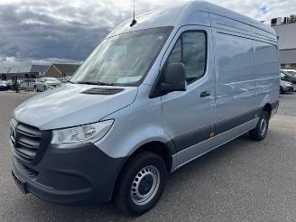 skadebil bedrijf Mercedes Sprinter 315 CDI L2H2 PRO | Geveerde stoel | MBUX | 3.5t AHK voorb.| Cruise | Hout betimmering 2024/11