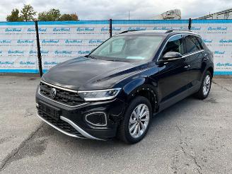 Vaurioauto  passenger cars Volkswagen T-Roc 1.5 TSi Style 2025/7