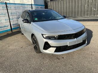 Opel Astra 1.2 Turbo GS picture 2