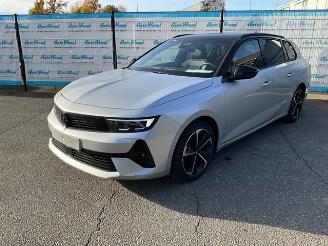 krockskadad bil auto Opel Astra 1.2 Turbo GS 2024/3