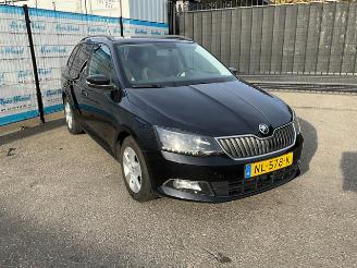 Schadeauto Skoda Fabia 1.2 TSi Combi Ambition Business 2017/6