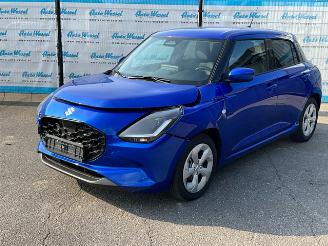 krockskadad bil auto Suzuki Swift 1.2 GL+ Smart Hybrid 2025/7