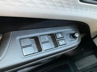 Suzuki Swift 1.2 GL+ Smart Hybrid picture 15