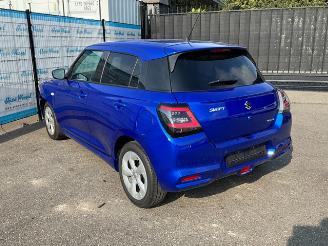 Suzuki Swift 1.2 GL+ Smart Hybrid picture 4
