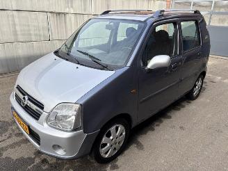  Opel Agila 1.2-16V Njoy Design Edition TEST FLORIAN 2004/3