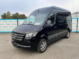 krockskadad bil bedrijf Mercedes Sprinter 317 CDI RWD PRO KA L2H2 Automaat 3,5t Trekhaak BPM VRIJ! 2024/11