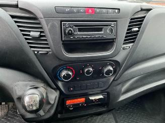 Iveco Daily Marktwagen picture 3