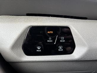 Volkswagen Multivan T7 DSG 5p | NAV | Dubbele schuifdeur | App connect | Dig. Cockpit picture 31
