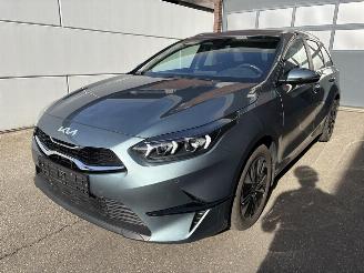 skadebil auto Kia Ceed Attract SW Automatik 1.4 Turbo 2025/12
