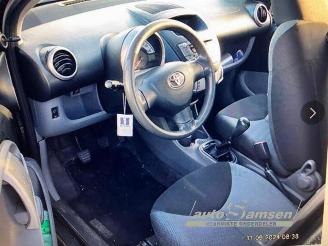 Toyota Aygo Aygo (B10), Hatchback, 2005 / 2014 1.0 12V VVT-i picture 4