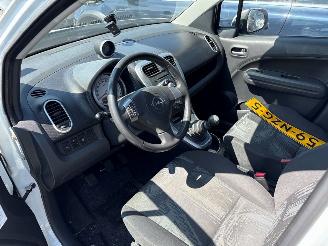 Opel Agila  picture 8