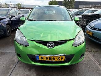 Mazda 2  picture 2