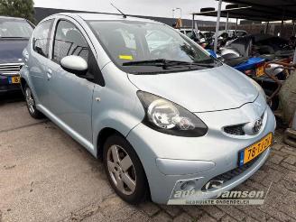 Vrakbiler auto Toyota Aygo Aygo (B10), Hatchback, 2005 / 2014 1.0 12V VVT-i 2006/10