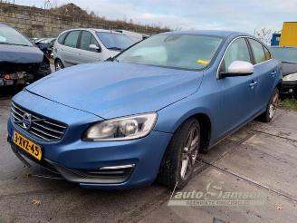 Uttjänta bilar auto Volvo S-60 S60 II (FS), Sedan, 2010 / 2018 1.6 DRIVe,D2 2014/11