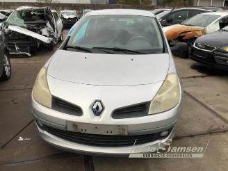 rozbiórka samochody osobowe Renault Clio Clio III (BR/CR), Hatchback, 2005 / 2014 1.2 16V 75 2006/10
