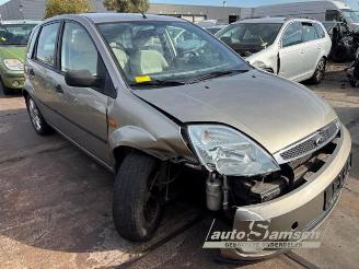 Vrakbiler auto Ford Fiesta Fiesta 5 (JD/JH), Hatchback, 2001 / 2009 1.4 16V 2003/1