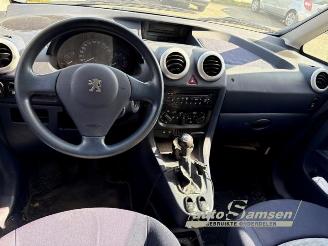 Peugeot 1007 1007 (KM), Hatchback 3-drs, 2004 / 2011 1.4 picture 9