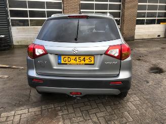 Suzuki Vitara  picture 3