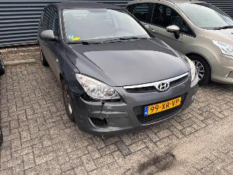 Hyundai I-30  picture 4