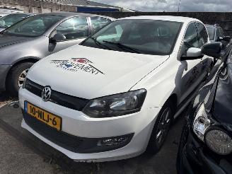 skadebil auto Volkswagen Polo Engine defect - Polo V (6R) Hatchback 2009 / 2017 - 1.2 TDI 12V BlueMotion Hatchback  Diesel 1.199cc 55kW (75pk) FWD 2009-10/2014-05  CFWA 2010/1