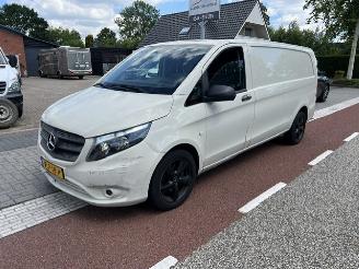 damaged commercial vehicles Mercedes Vito 114 CDI 100KW EXTRA LANG AUTOM.  AIRCO KLIMA EURO6 2019/1